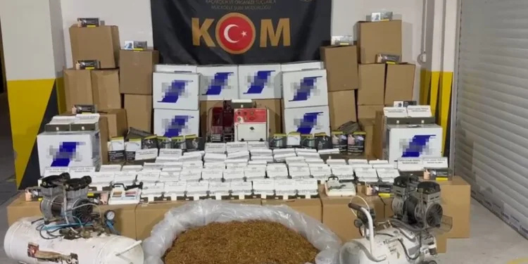 Kepez Belediyesi Esentepe’de yaptığı yenileme çalışmalarıyla bölgeye modern bir çehre kazandırdı