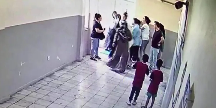 5 yaşındaki oğlunu öldüren anne tutuklandı