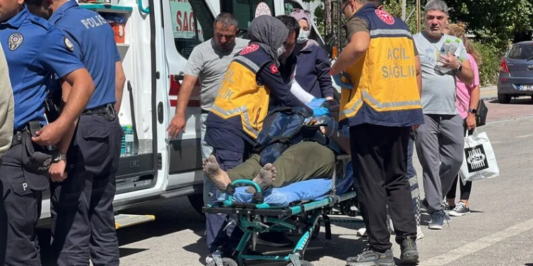 Elazığ’da yalıtım malzemelerinin olduğu depoda yangın
