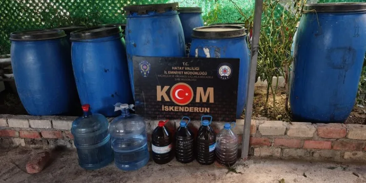 Şaphane’de çıkan yangından 2 ev tamamen yandı, 1 evde hasar oluştu