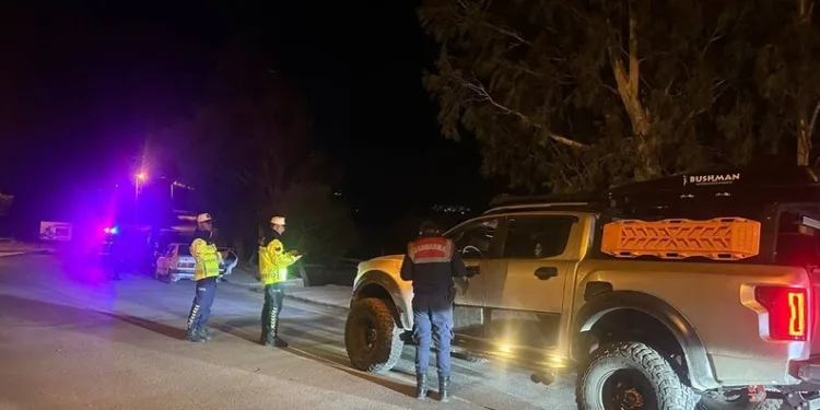 Şaphane’de çıkan yangından 2 ev tamamen yandı, 1 evde hasar oluştu