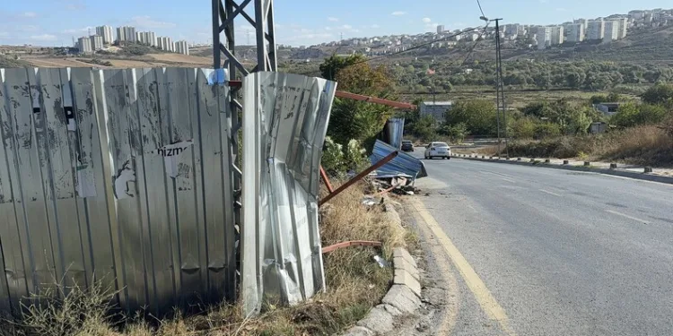 Şaphane’de çıkan yangından 2 ev tamamen yandı, 1 evde hasar oluştu