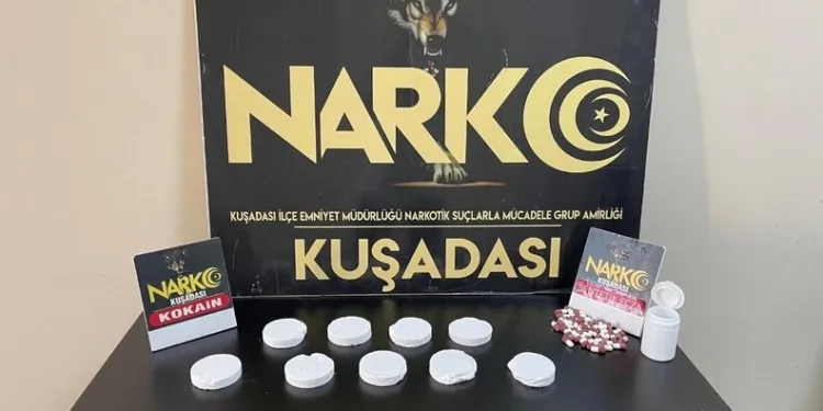 Aracı arızalanmış gibi davranan ehliyetsiz sürücü polisin dronlu takibi ile yakalandı