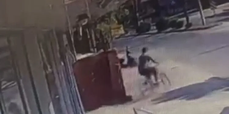 Yüzerek Yunan adalarına geçmeye çalıştılar