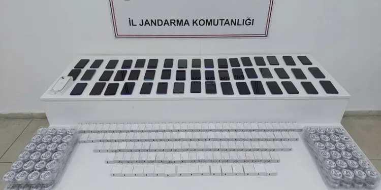Yüzerek Yunan adalarına geçmeye çalıştılar