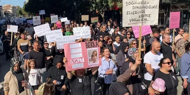 Kreşteki havuzda boğulan Berra için yürüyüş düzenlendi