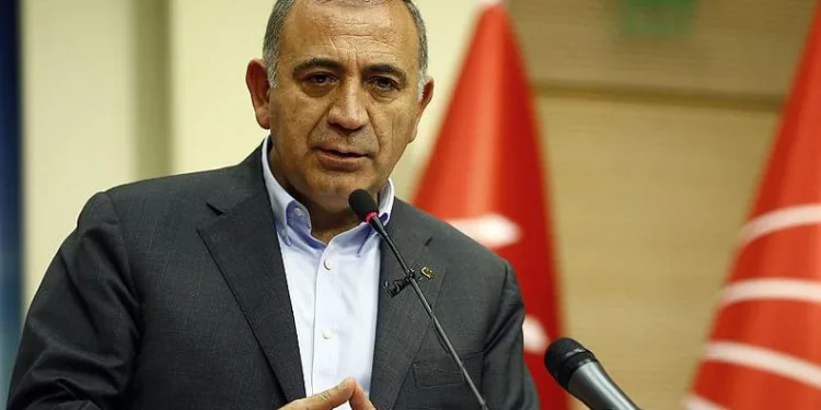 “Biz kayyum değiliz, kayyum Esenyurt’ta”