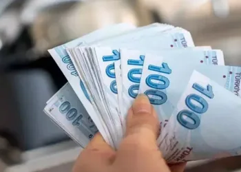 İhtiyaç sahibi öğrencilere eğitim yardımı