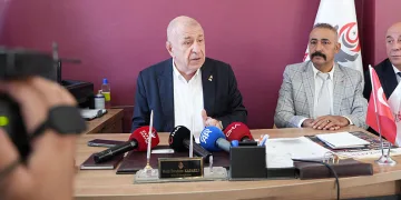 “İsrail’e iyi küfretmek dış politika değildir”