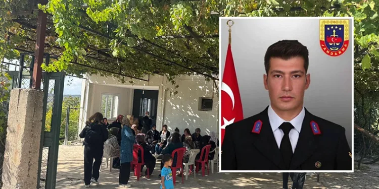 Şehit astsubayın Osmaniye’deki babaevine Türk bayrağı asıldı