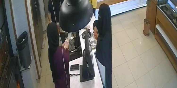 Bursa’da pastanede ‘yırtık para’ yöntemiyle tırnakçılık