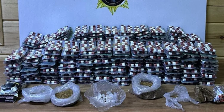 Samsun’da uyuşturucu operasyonu: 3 gözaltı