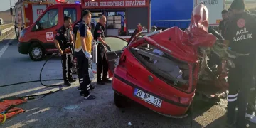 Niğde-Pozantı Otoyolu’nda feci kaza: 2 ölü, 3 yaralı