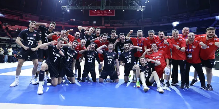 A Milli Erkek Voleybol takımı, namağlup son 16 turuna yükseldi