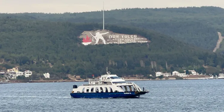 Gökçeada feribot seferleri iptal edildi