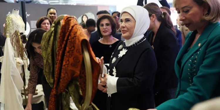 Emine Erdoğan’ın Amerika temaslarına Bursa İpeği damgasını vurdu