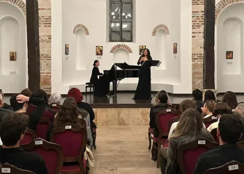 Aziz Panteleimon Kilisesi’nde büyüleyici “Güz Resitali”