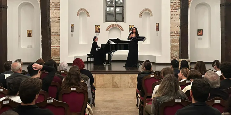 Aziz Panteleimon Kilisesi’nde büyüleyici “Güz Resitali”