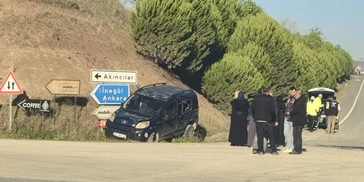 Bursa’da kamyonet kanala uçtu: 5 yaralı