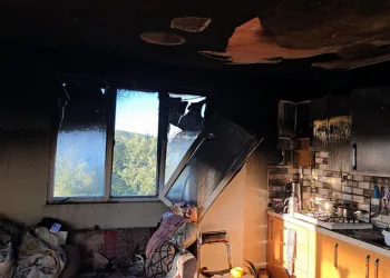 Bursa’da alevlere teslim olan mutfak küle döndü