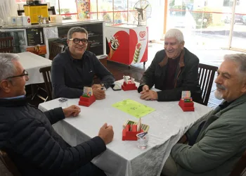 Osmangazi’de briç turnuvası göz doldurdu