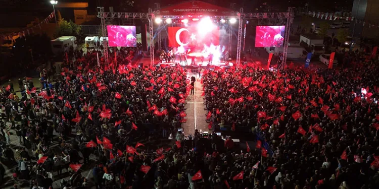 Ceceli’den Yıldırımlılara unutulmaz gece