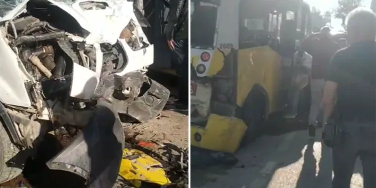 Bursa’da Zincirleme Kaza: Minibüs Kırmızı Işıkta Duran Araçlara Çarptı