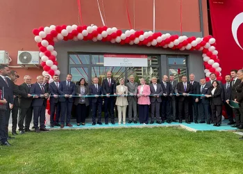 Bakan Göktaş: “Her çocuk keşfedilmeyi bekleyen bir dünyadır”