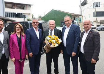 Ürünlü’de 275 hak sahibine imarlı tapu sevinci