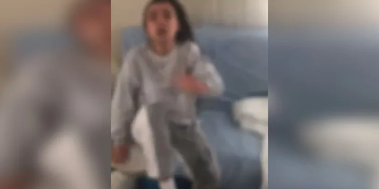 Cani abi kız kardeşinin üstüne kaynar su döküp özür diletti