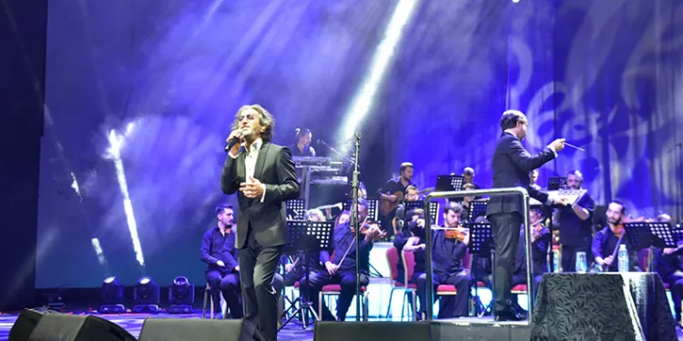 63. Uluslararası Bursa Festivali’nde Fettah Can rüzgarı