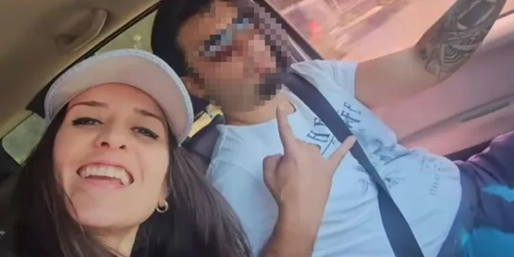 Kocasının ateşlediği silahla hayatını kaybetti