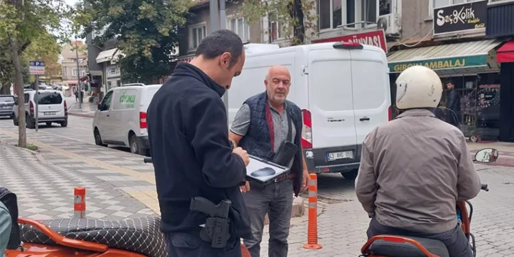 Tavşanlı’da trafik uygulaması gerçekleştirildi