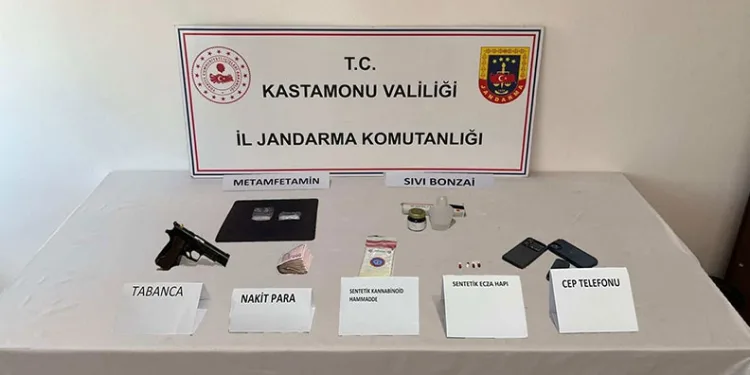 Kastamonu’da uyuşturucuyla yakalanan 9 kişi gözaltına alındı