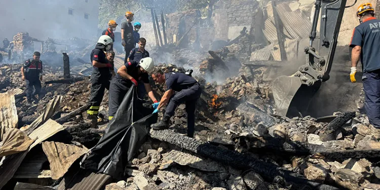 2 kardeşin ceset kalıntıları adli tıpa gönderildi
