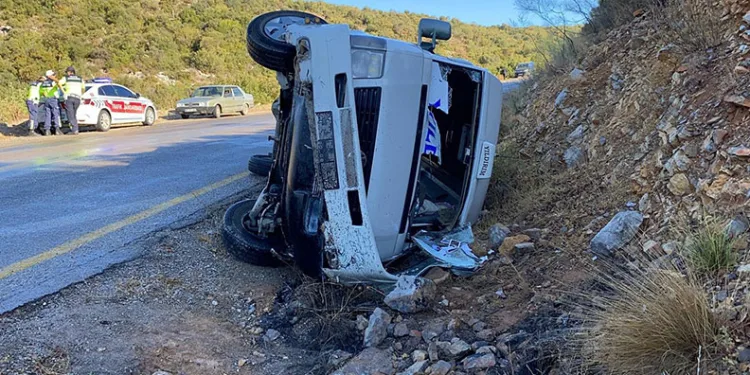 Mersin’de yine minibüs kazası: 1’i ağır 6 yaralı
