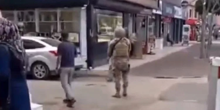 Adana’da uyuşturucu bağımlısının aile bireylerini rehin aldığı iddiası