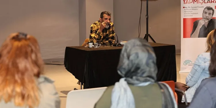 Nilüfer’de sosyal bilimci ustalar inceleniyor