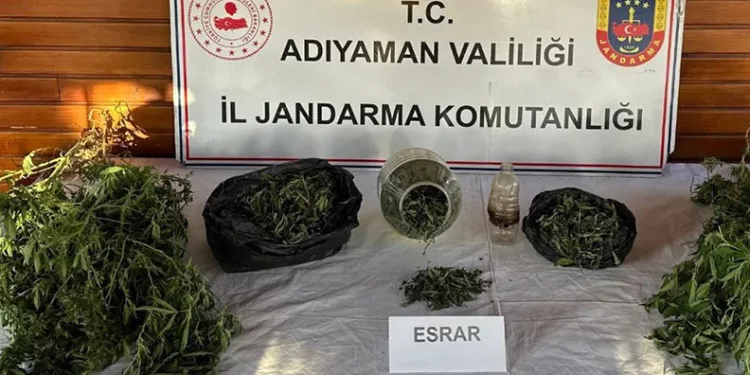 Uyuşturucu operasyonunda 3 kişi tutuklandı
