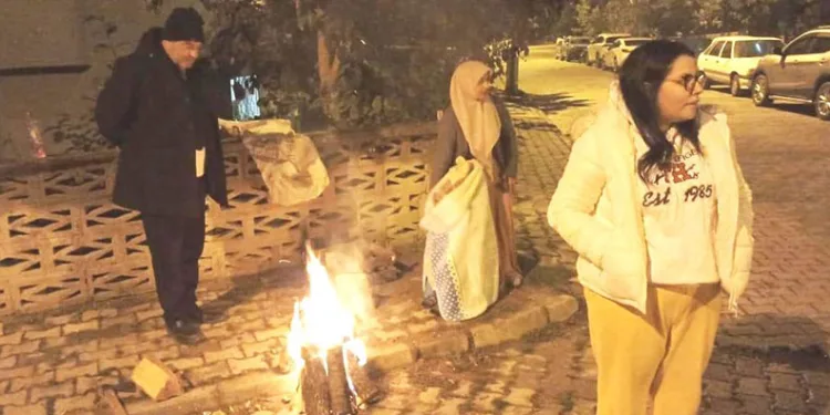 Simav’da 10 saatte irili ufaklı 55 sarsıntı kaydedildi