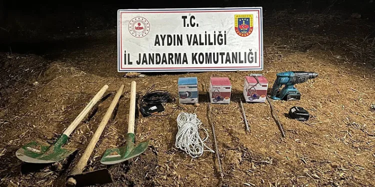 Didim’de kaçak kazı operasyonu