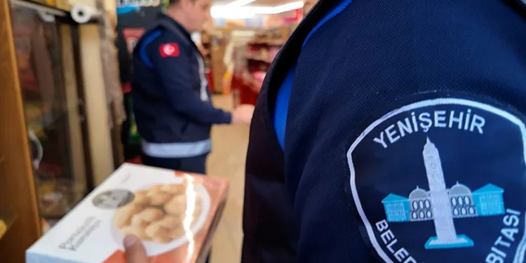 Yenişehir’de marketlerde sıkı denetim
