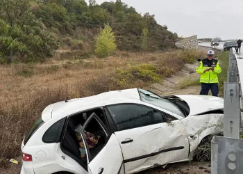 Bursa’da yoğun yağışla gelen kaza: 4 yaralı