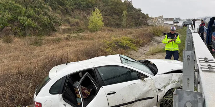 Bursa’da yoğun yağışla gelen kaza: 4 yaralı