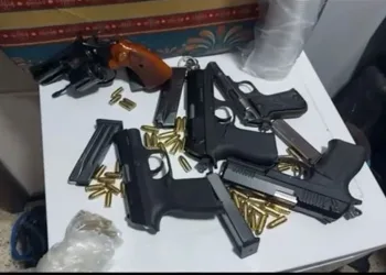 Silah kaçakçılarına 13 şehirde operasyon