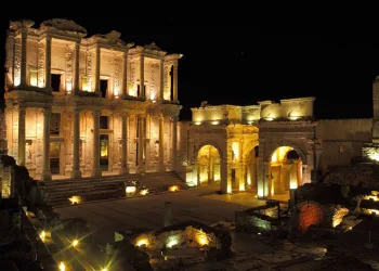 Efes, Side ve Galata Kulesi’nde gece ziyaretleri uzatıldı