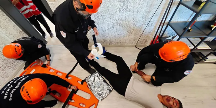 Bursa’da gerçeğini aratmayan tatbikat