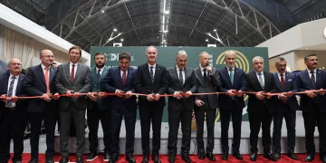 MODEF EXPO İnegöl Mobilya Fuarı kapılarını açtı