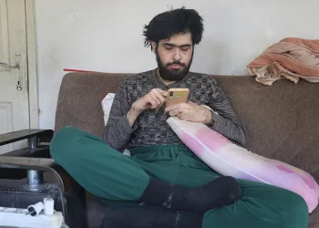 3 yıldır evden çıkmayan genç, sanal dünyaya hapsoldu