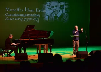 Bursa festivali, edebiyat ve müziği aynı sahnede buluşturdu